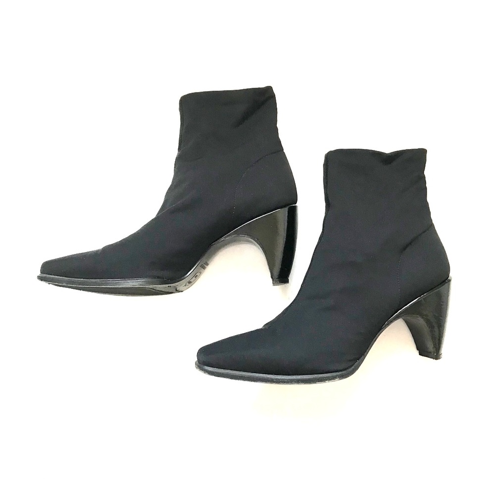 Stuart Weitzman Black boots Goretex fabric sz 7